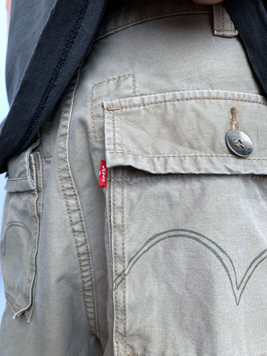 BAGGY LEVIS DOUBLE KNEE CARGO SHORTS - W34/35