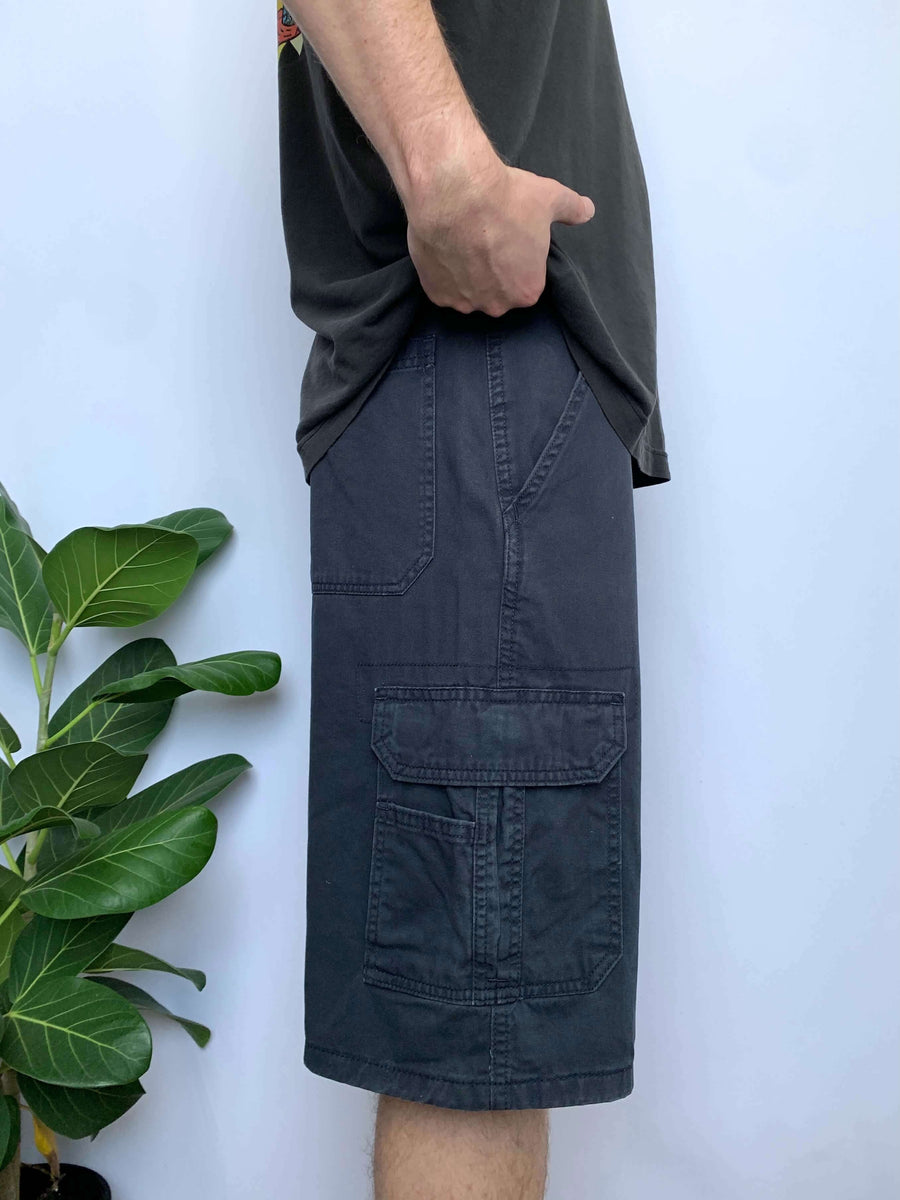 CLASSIC BAGGY WRANGLER CARGO SHORTS - W32