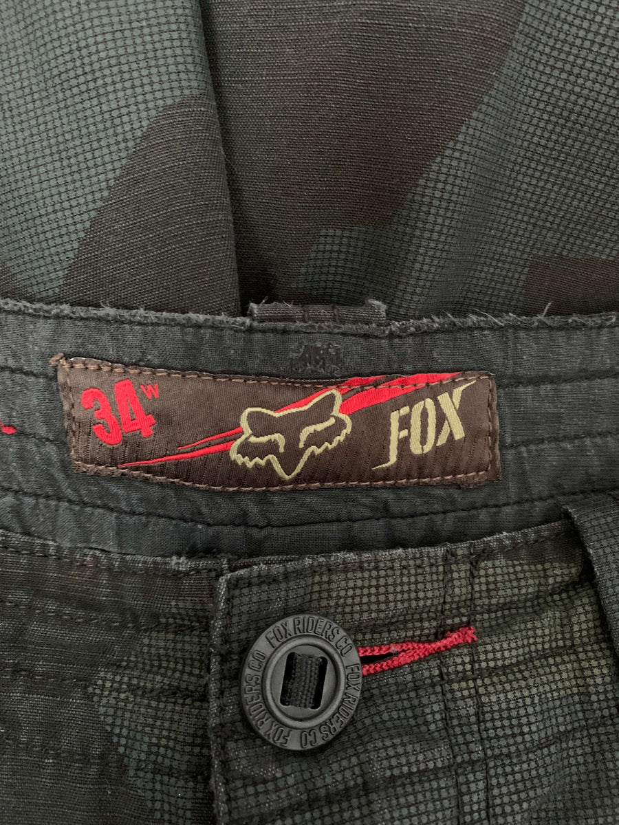 BAGGY Y2K FOX CARGO SHORTS - W35/36