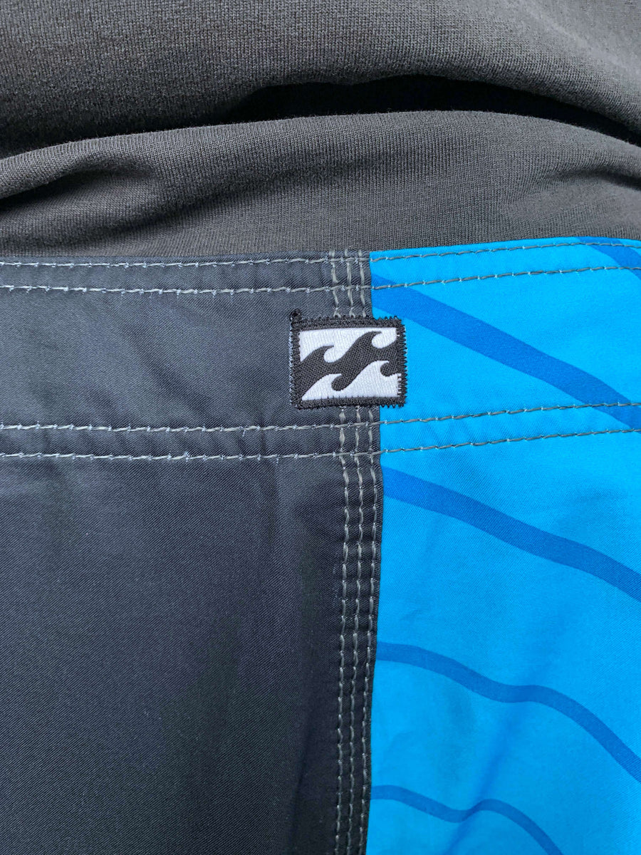 Y2K BILLABONG ANDY IRONS AIRLITE BOARDIES - W38