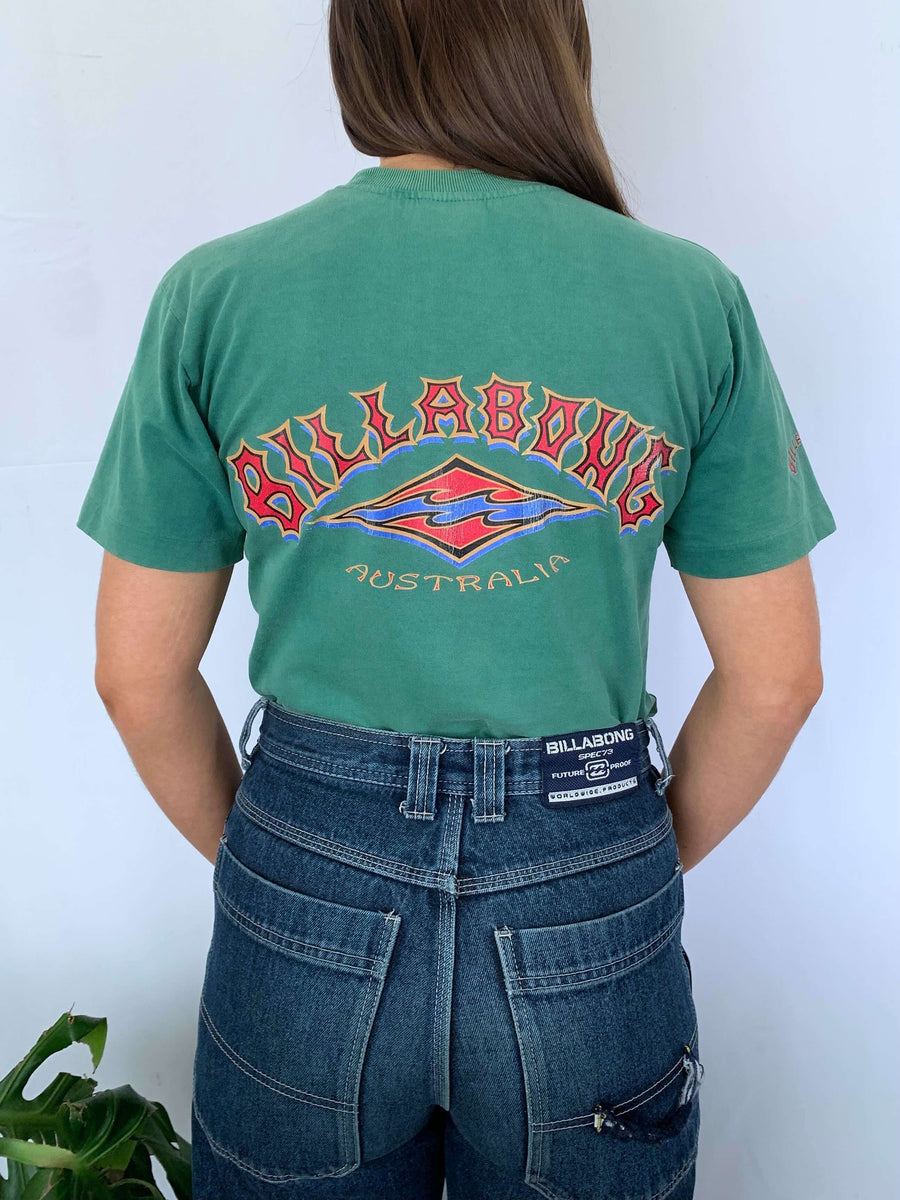 RARE 90S BILLABONG MADE IN AUS. GRAPHIC TEE