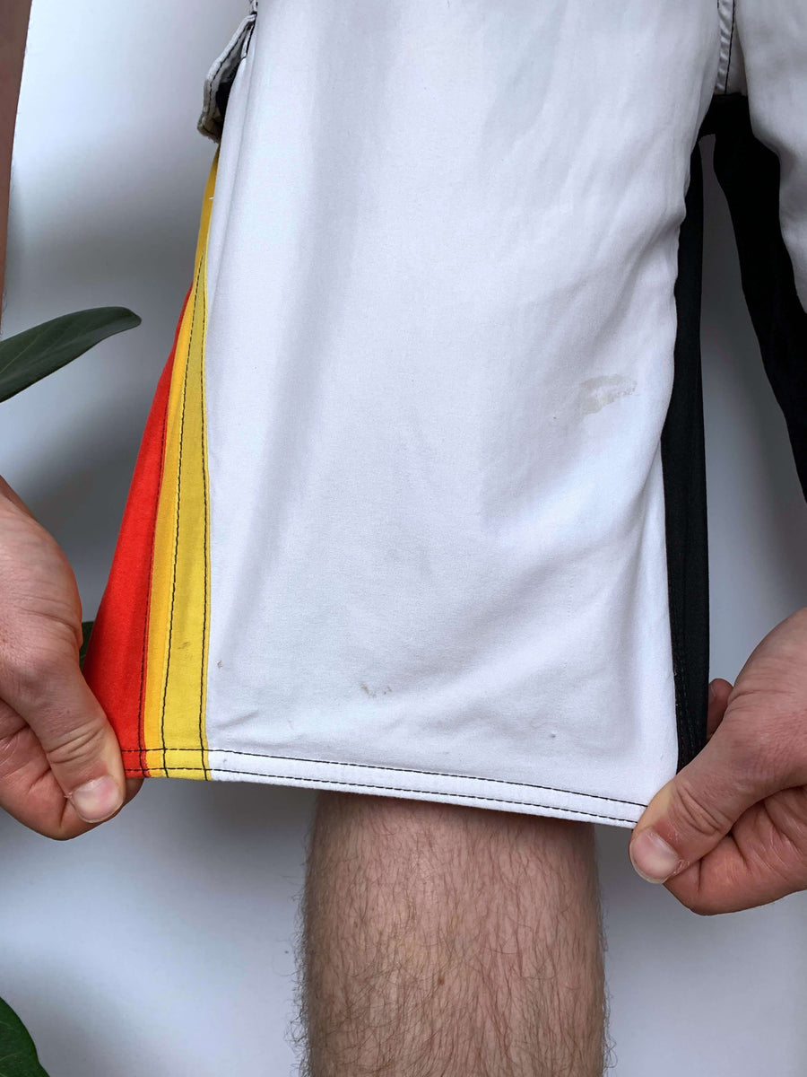 Y2K O'NEILL SIDE PANEL BOARDIES - W32