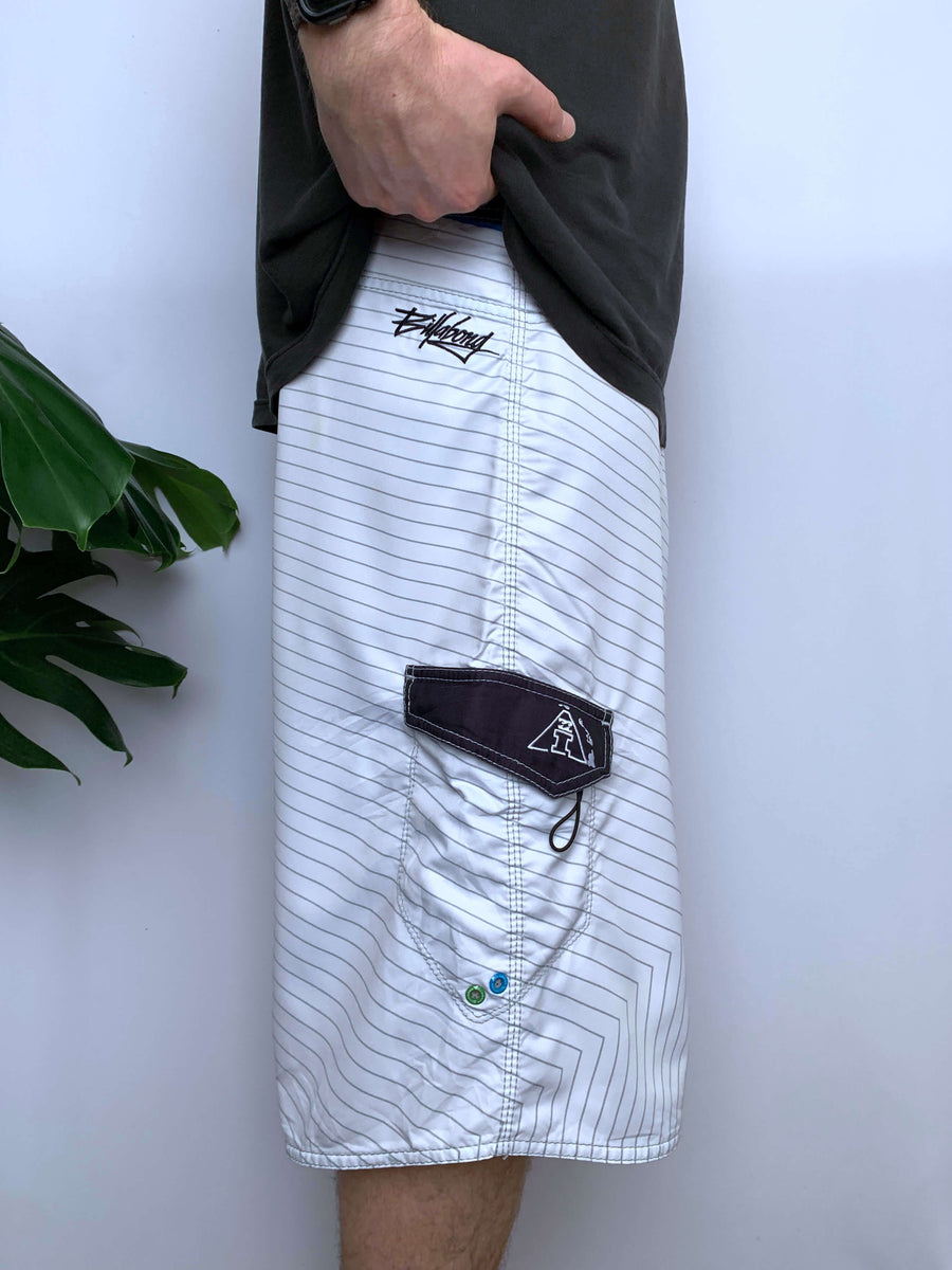 Y2K BILLABONG ANDY IRONS AIRLITE STRETCH BOARDIES - W38