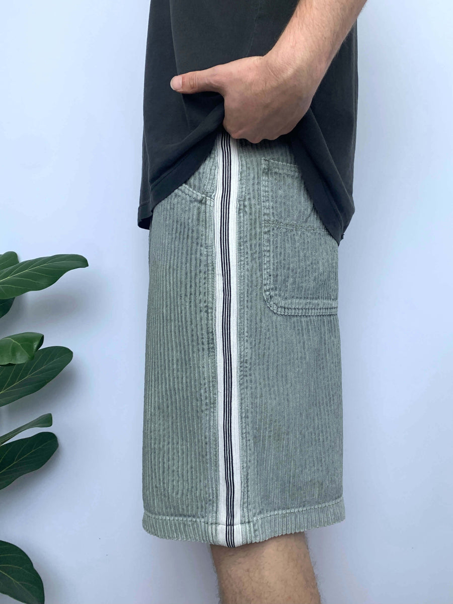 RARE 90S BILLABONG JUMBO CORD SHORTS - W31/32