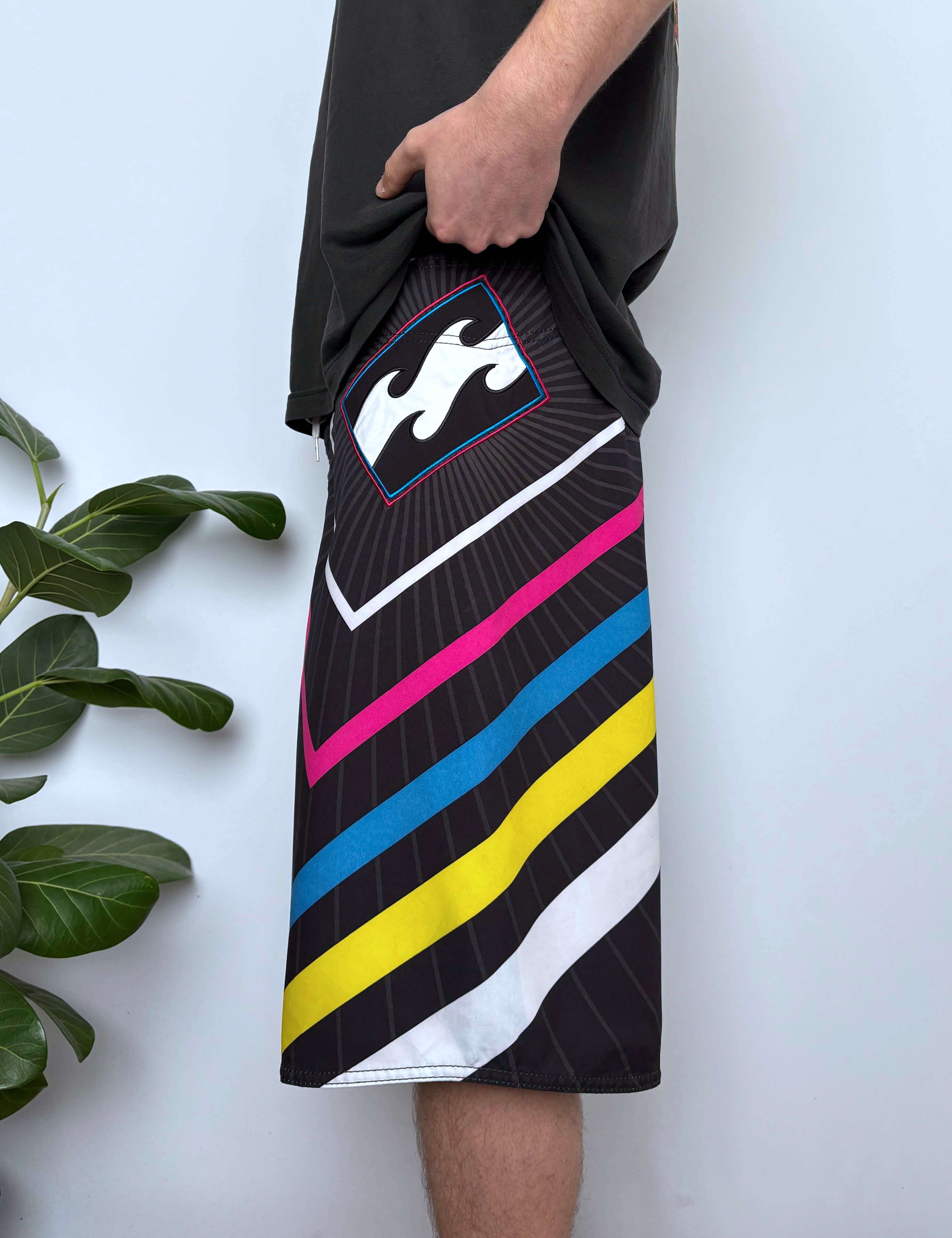 Y2K BILLABONG ECO-SUPREME SUEDE BOARDIES - W36