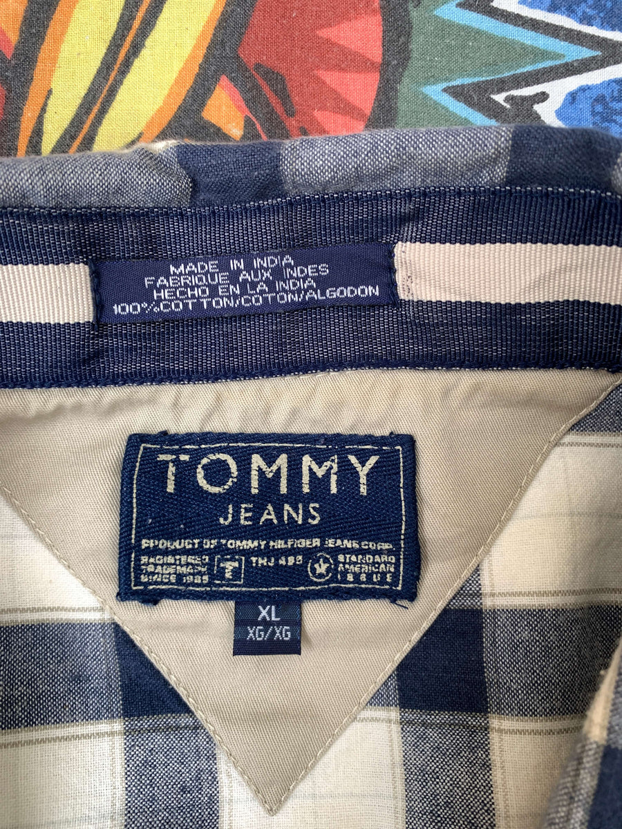 VINTAGE TOMMY SIMPLE CHECK BUTTON UP - XL