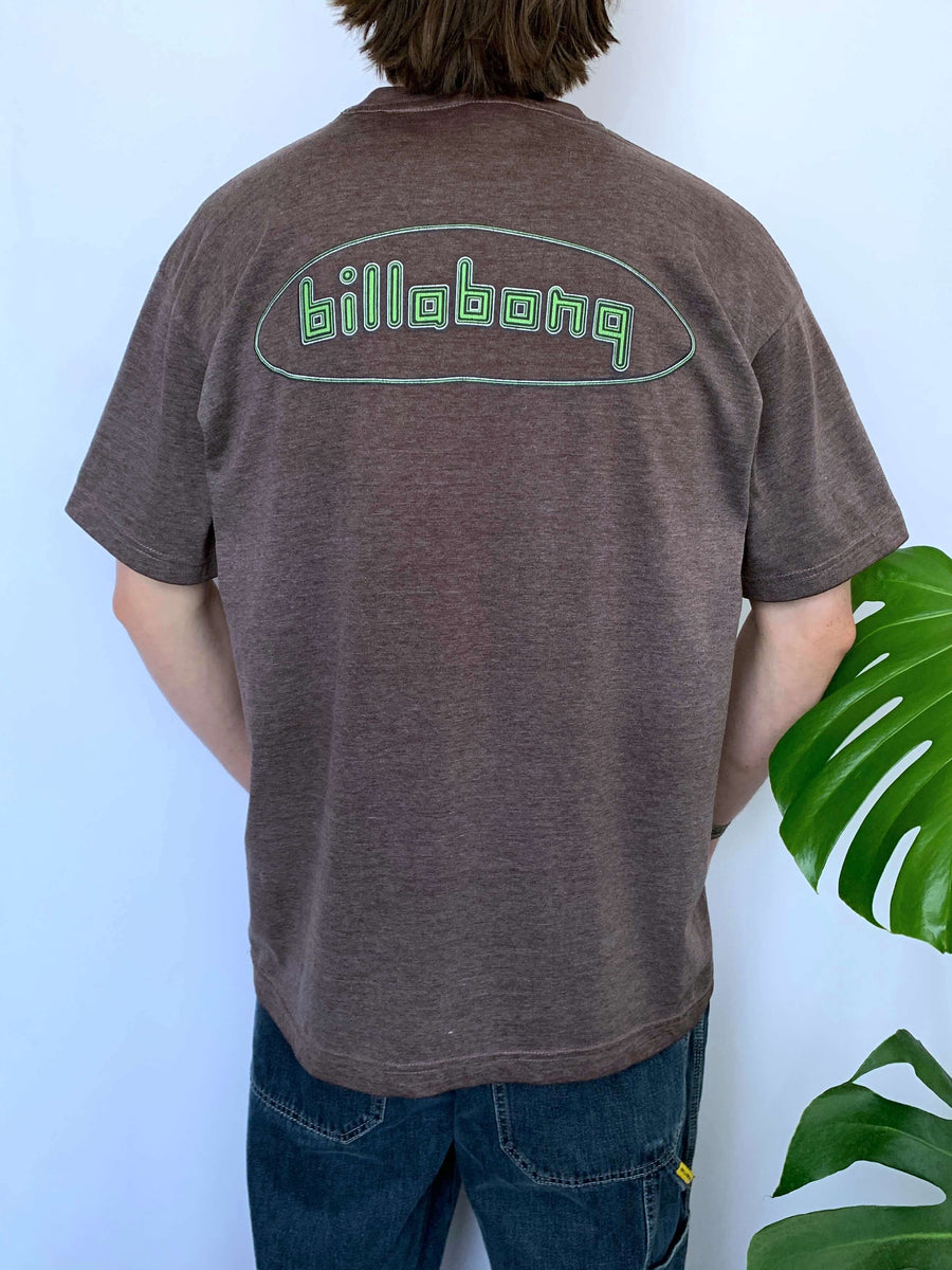 VINTAGE BILLABONG BIG TECHNO SPELLOUT TEE - L