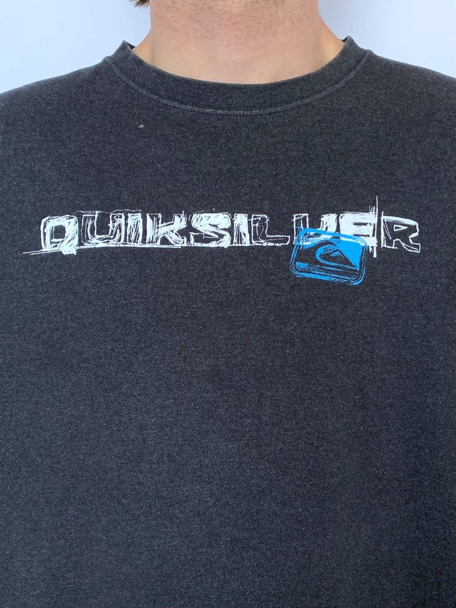 VINTAGE QUIKSILVER BIG SPELLOUT TEE - L