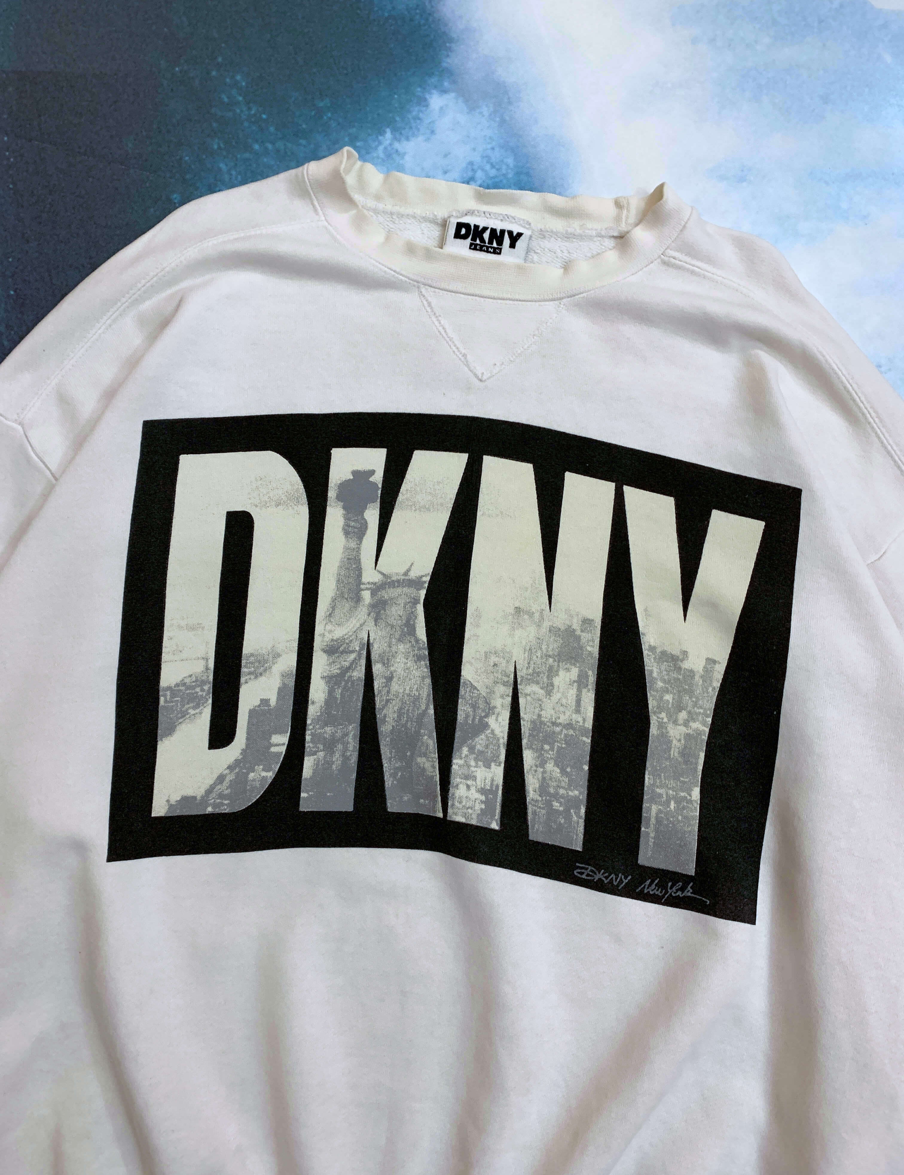VINTAGE DKNY HUGE SPELLOUT CREWNECK