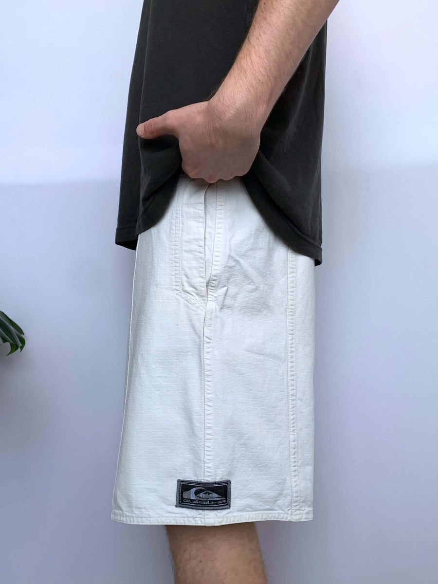 90S QUIKSILVER LOGO SHORTS - W33*