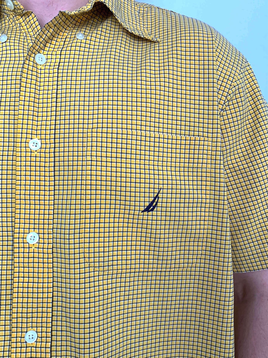 VINTAGE NAUTICA CHECK BUTTON UP - M/L