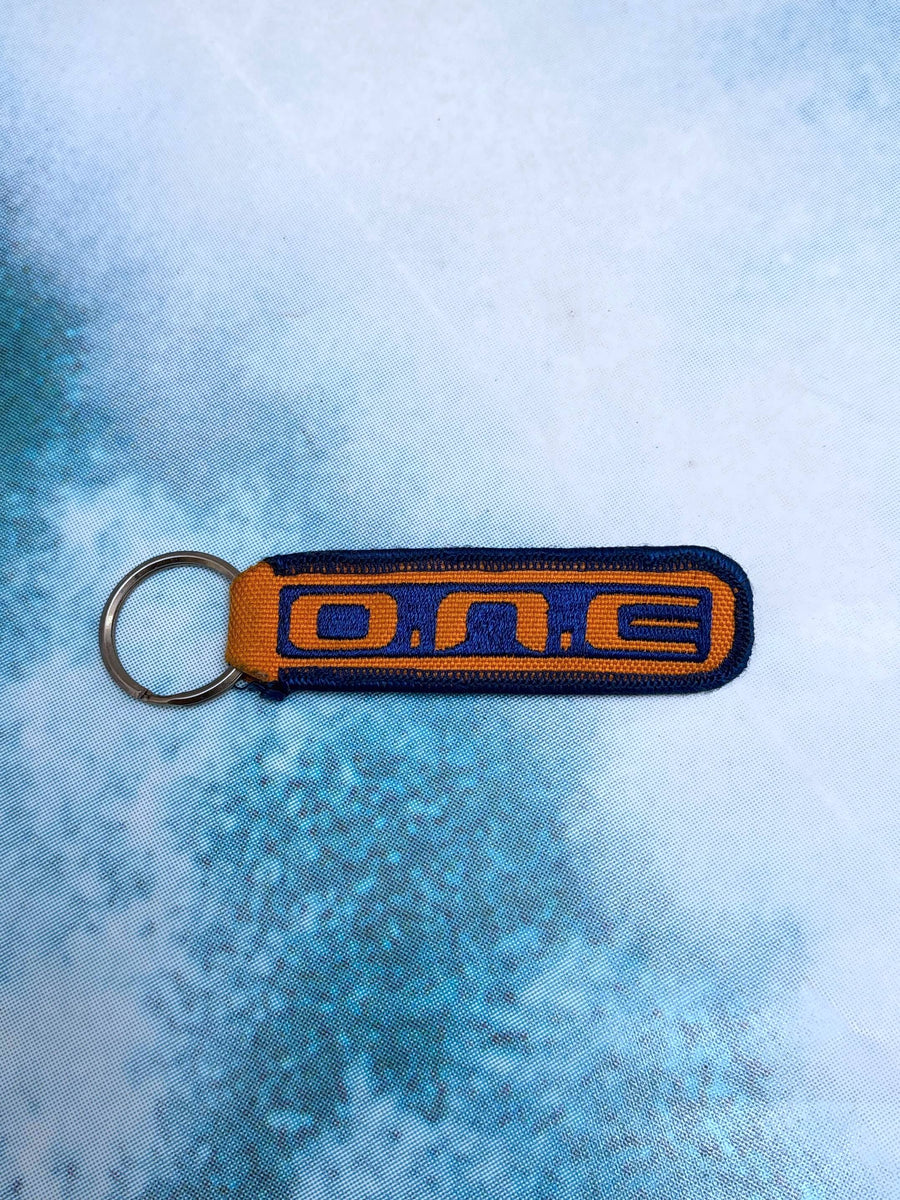 VINTAGE OCEAN & EARTH KEYCHAIN