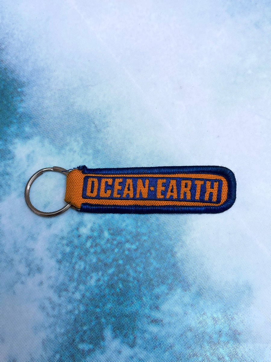 VINTAGE OCEAN & EARTH KEYCHAIN