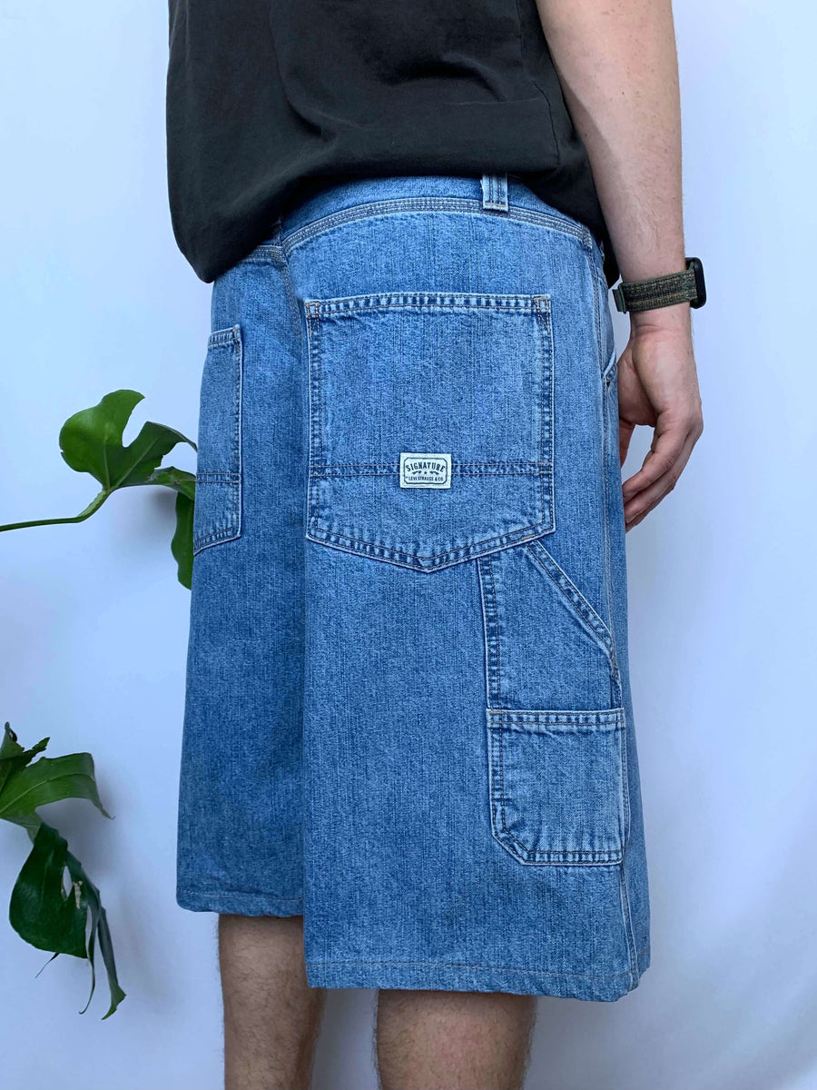 LEVIS SIGNATURE CARPENTER JORTS - W35