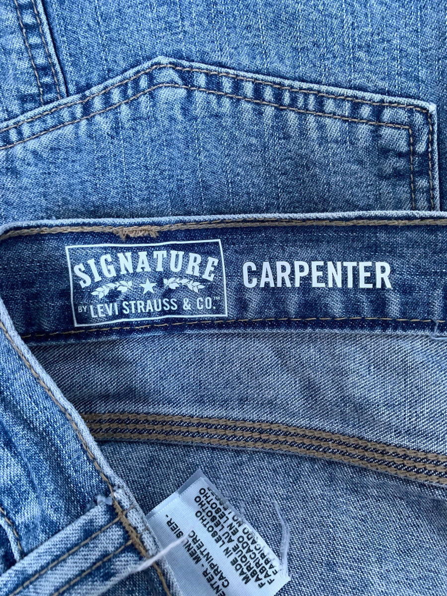 LEVIS SIGNATURE CARPENTER JORTS - W35