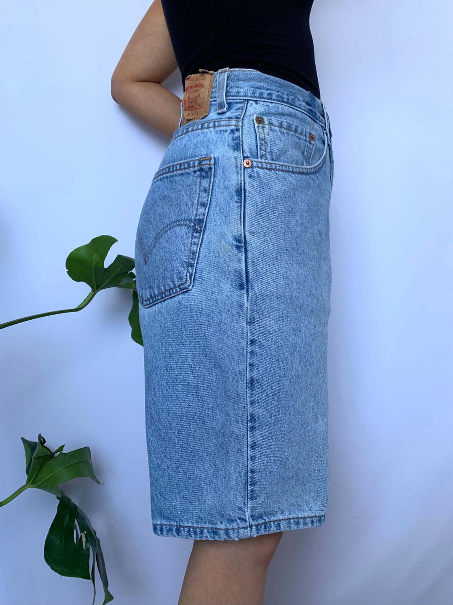 90S MID WASH LEVIS JORTS - W30/31