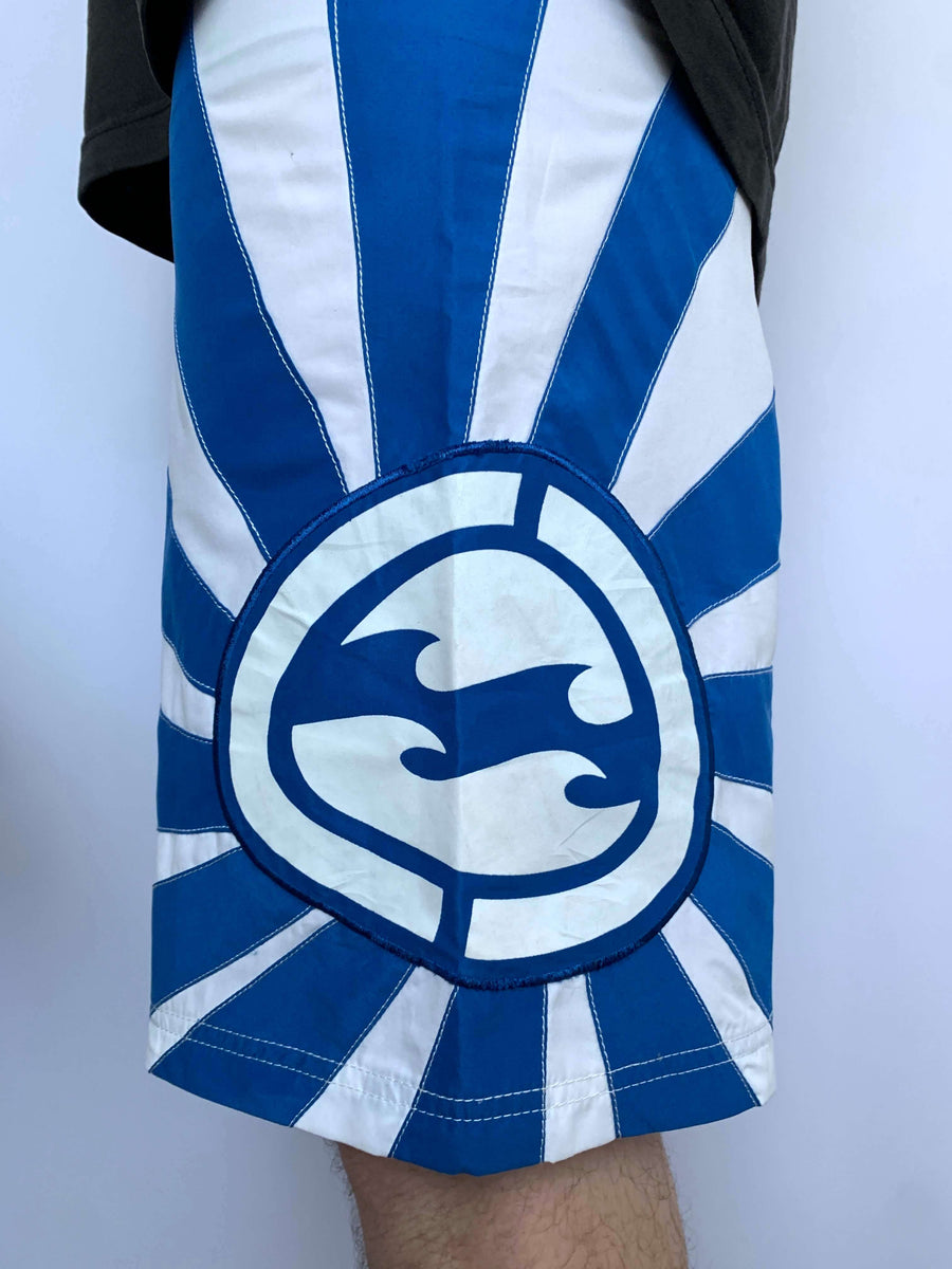 NON-AUTHENTIC Y2K BILLABONG RISING SUN BOARDIES - W31/32