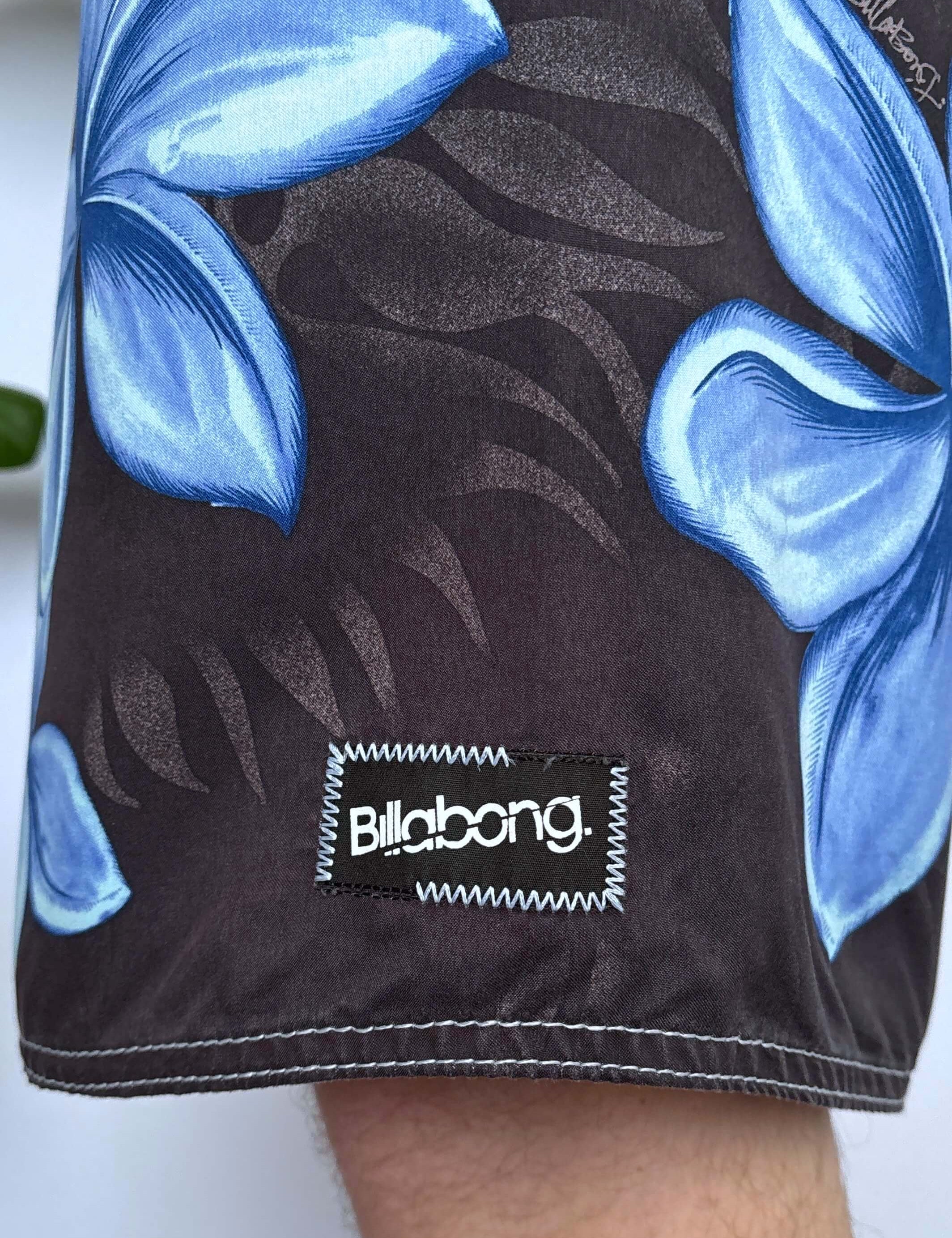 Y2K BILLABONG HIBISCUS BOARDIES - 29"