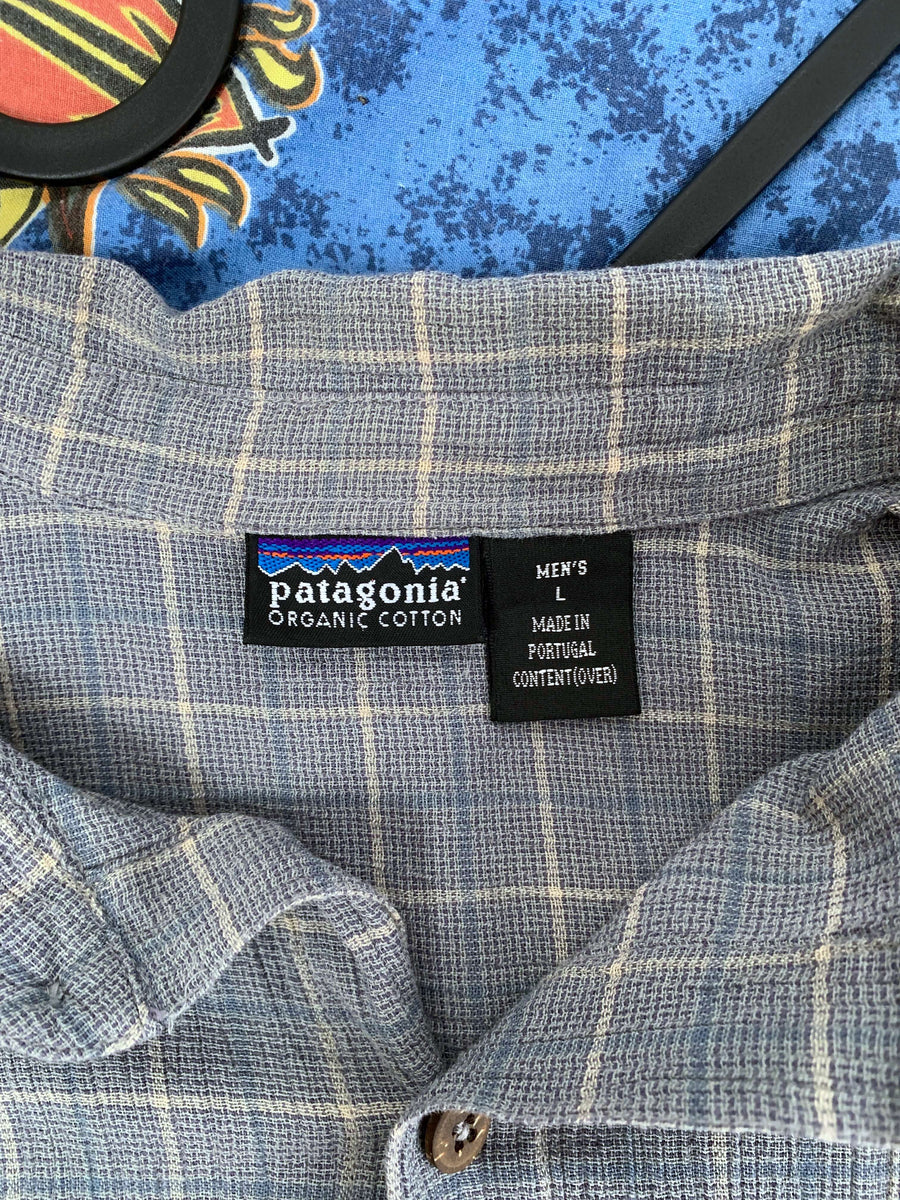 VINTAGE PATAGONIA CHECK BUTTON UP - L