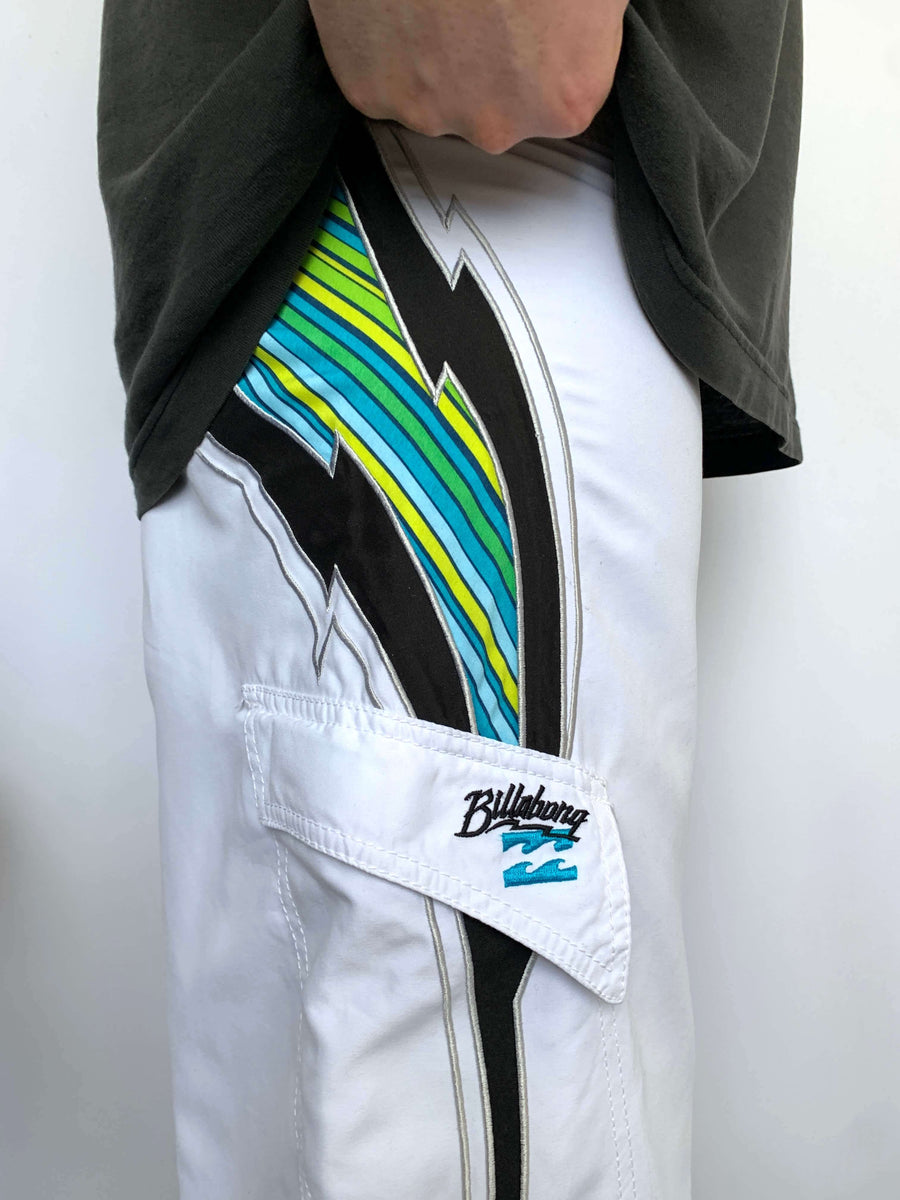Y2K BILLABONG MARK OCCHILUPO SIGNATURE BOARDIES - W32