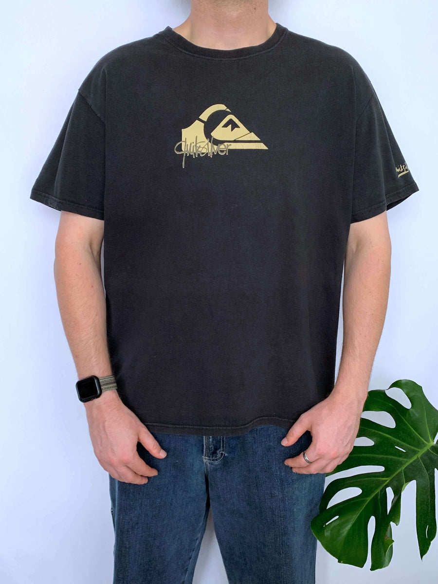 VINTAGE QUIKSILVER GRAPHIC TEE - L