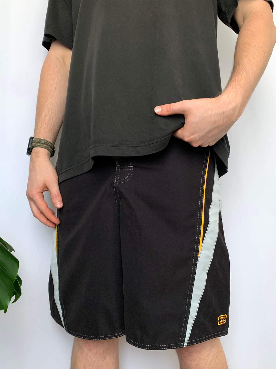 Y2K BILLABONG LOGO BOARDIES - W30/31