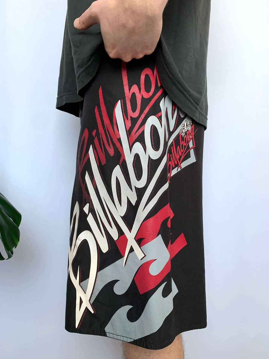 Y2K BILLABONG BIG SPELLOUT/LOGO BOARDIES - W36