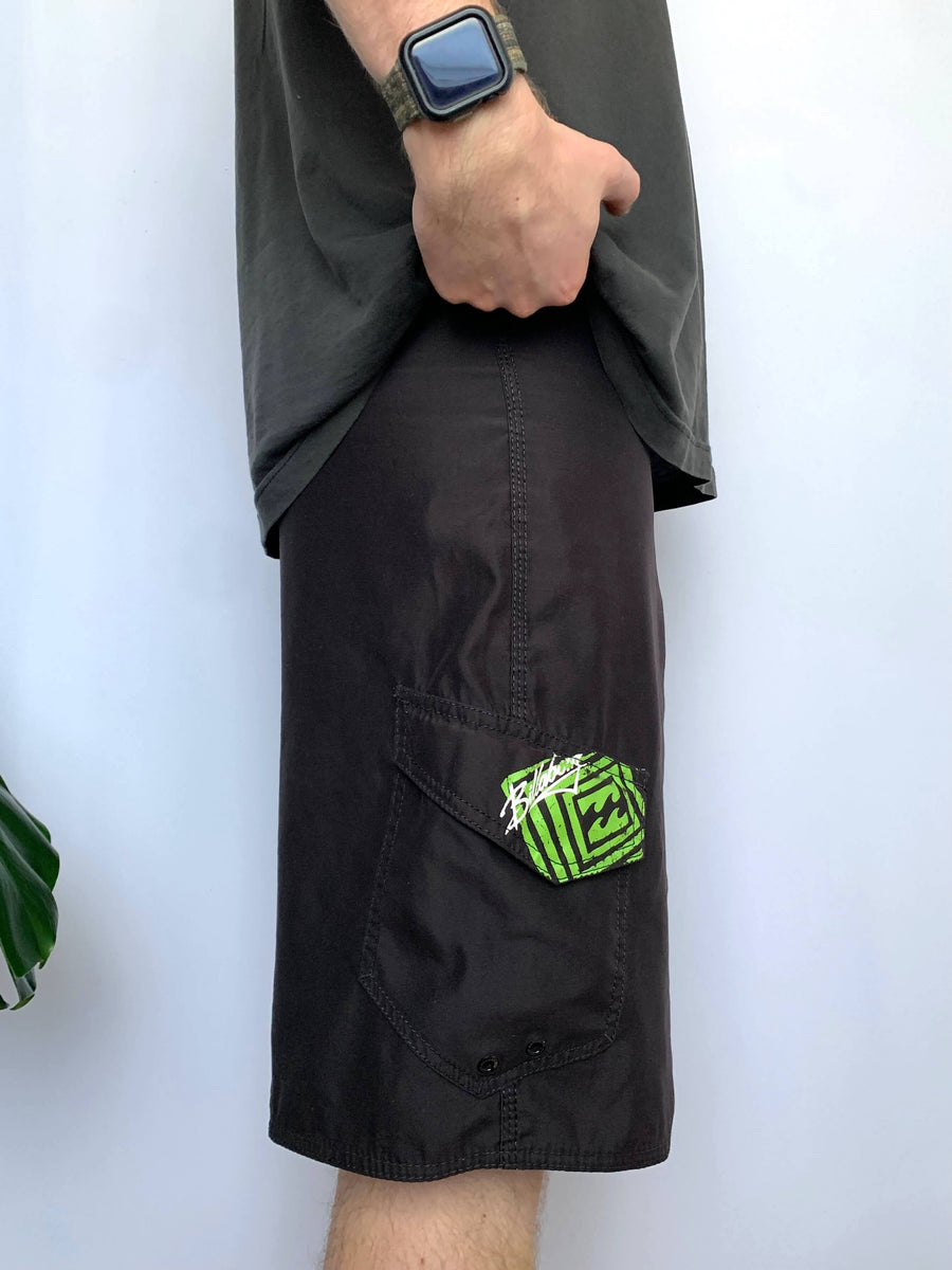 Y2K BILLABONG BIG SPELLOUT/LOGO BOARDIES - W32