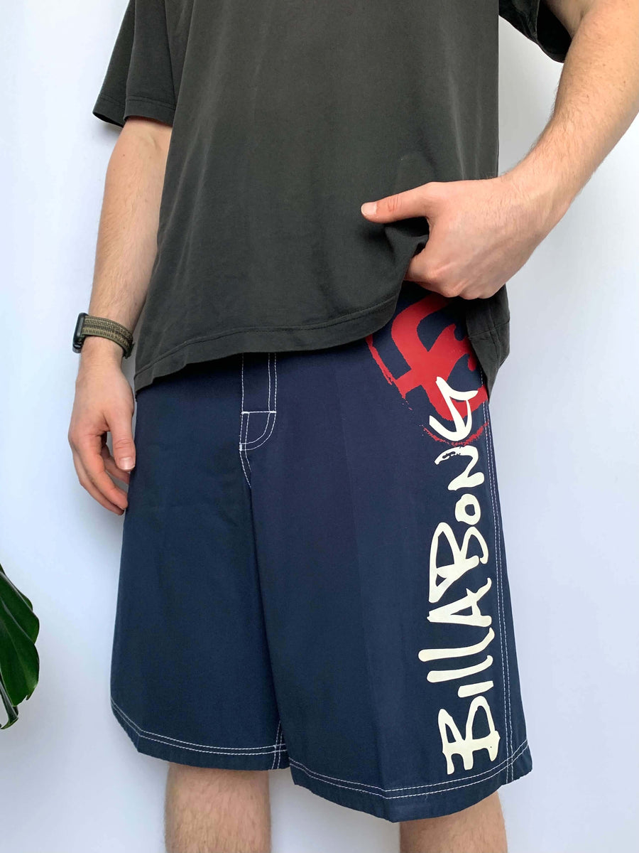 Y2K BILLABONG BIG SPELLOUT SNAP BUTTON BOARDIES - W34