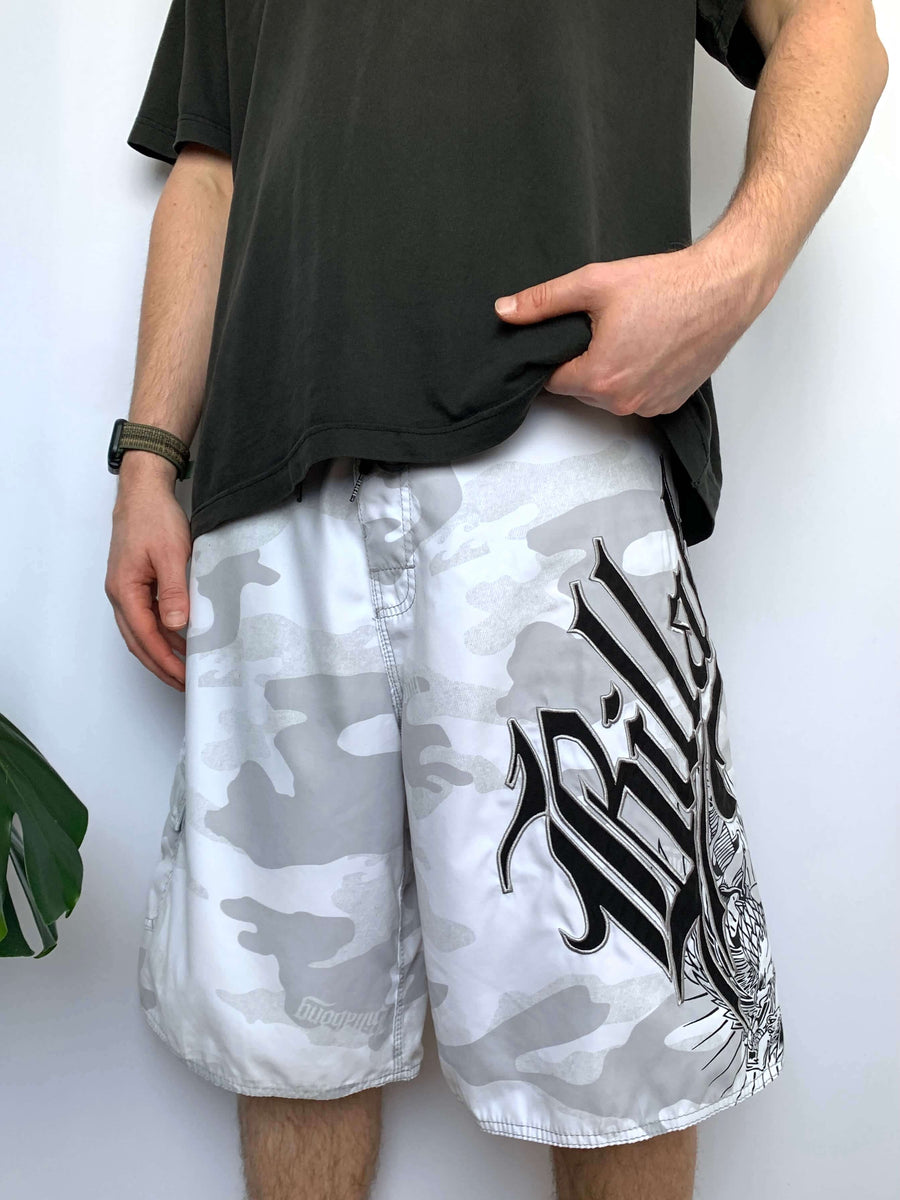 CAMO Y2K BILLABONG SPELLOUT BOARDIES - W36/37
