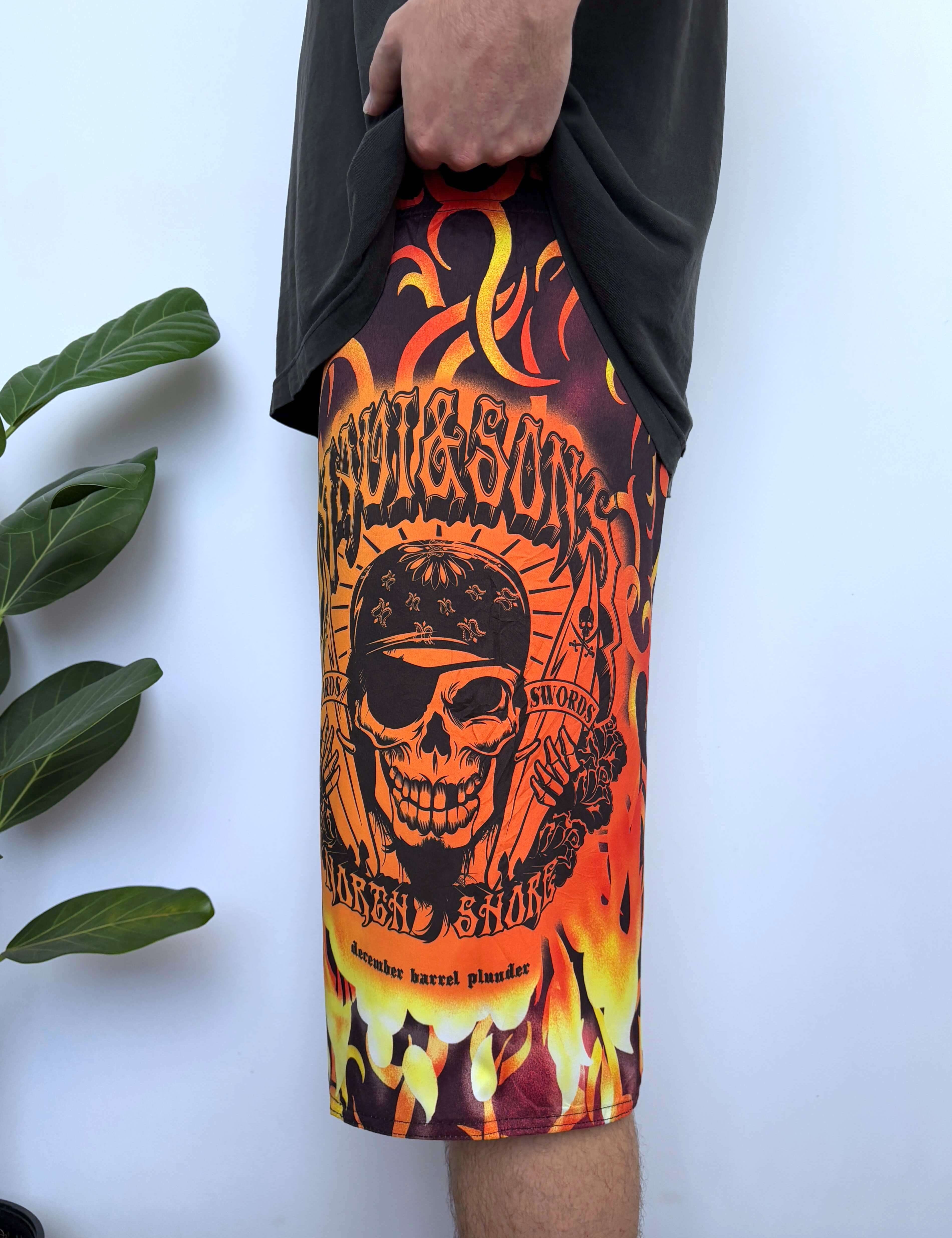 Y2K MAUI & SONS FLAME BOARDIES - W37