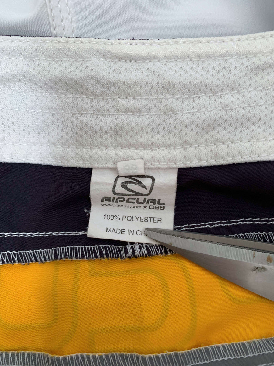 BAGGY Y2K RIP CURL LOGO BOARDIES - W36