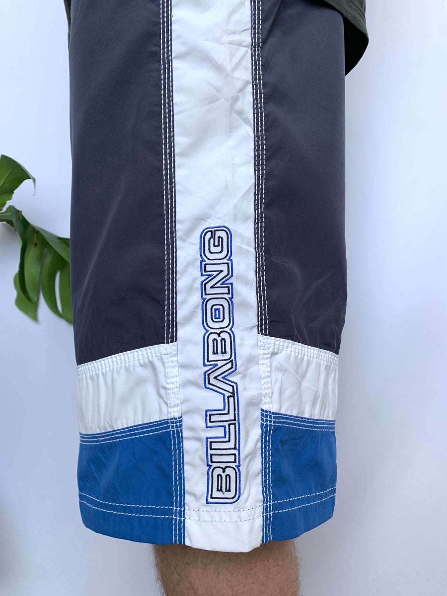 Y2K BILLABONG SPELLOUT ELASTIC BOARDIES