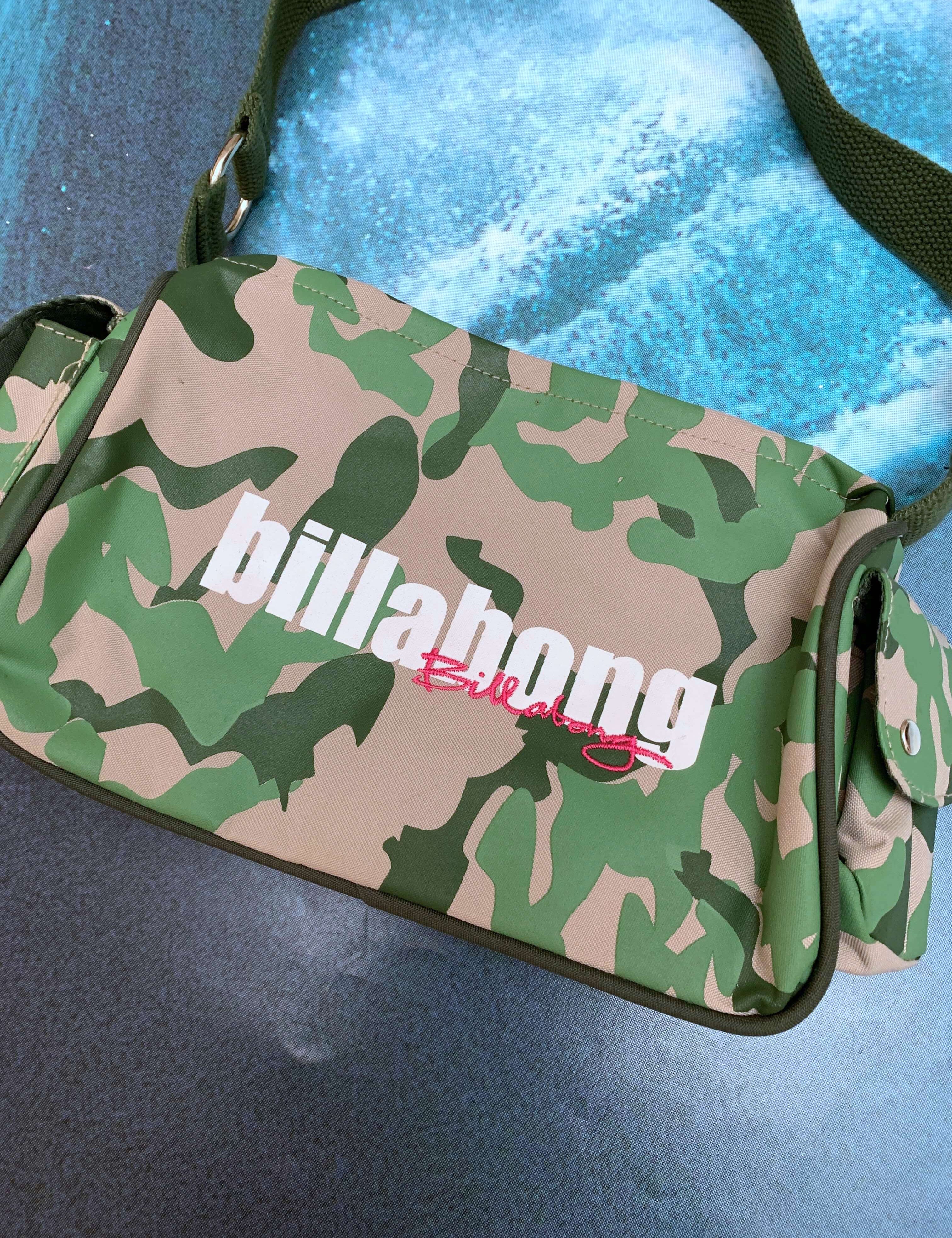 VINTAGE BILLABONG CAMO HANDBAG