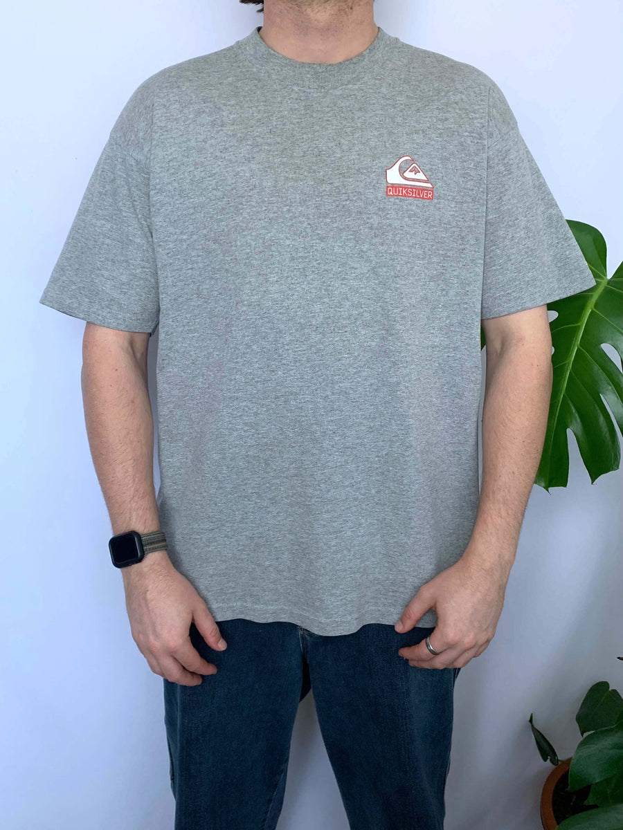 90S QUIKSILVER SURFER GRAPHIC TEE - L