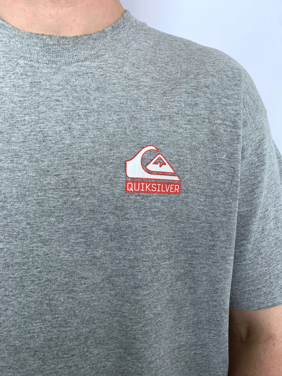 90S QUIKSILVER SURFER GRAPHIC TEE - L