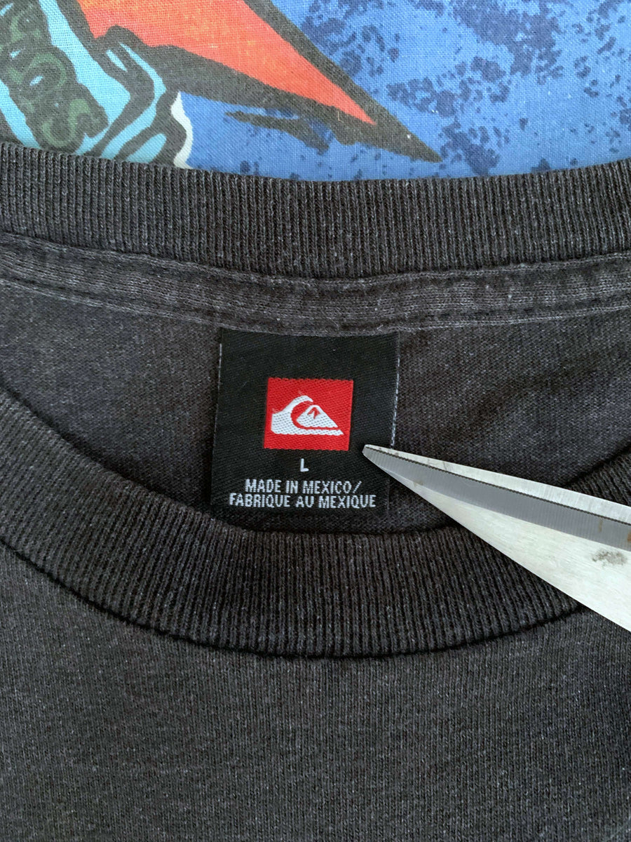 VINTAGE QUIKSILVER SPELLOUT LONG SLEEVE TEE - L