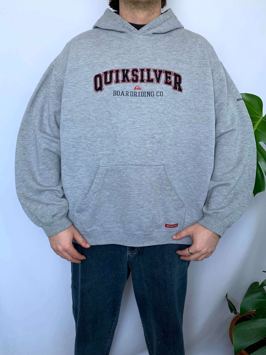 VINTAGE QUIKSILVER BIG FELT SPELLOUT HOODIE - L