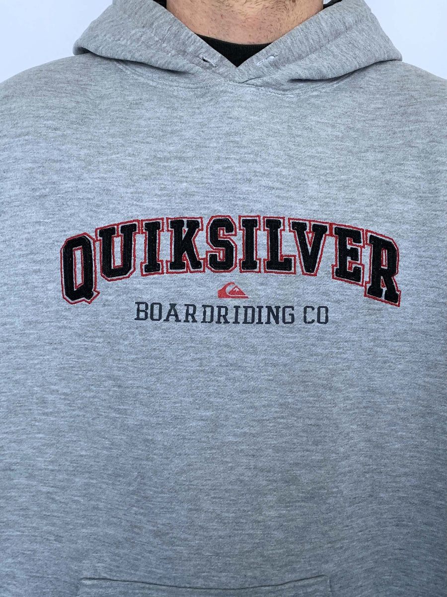 VINTAGE QUIKSILVER BIG FELT SPELLOUT HOODIE - L