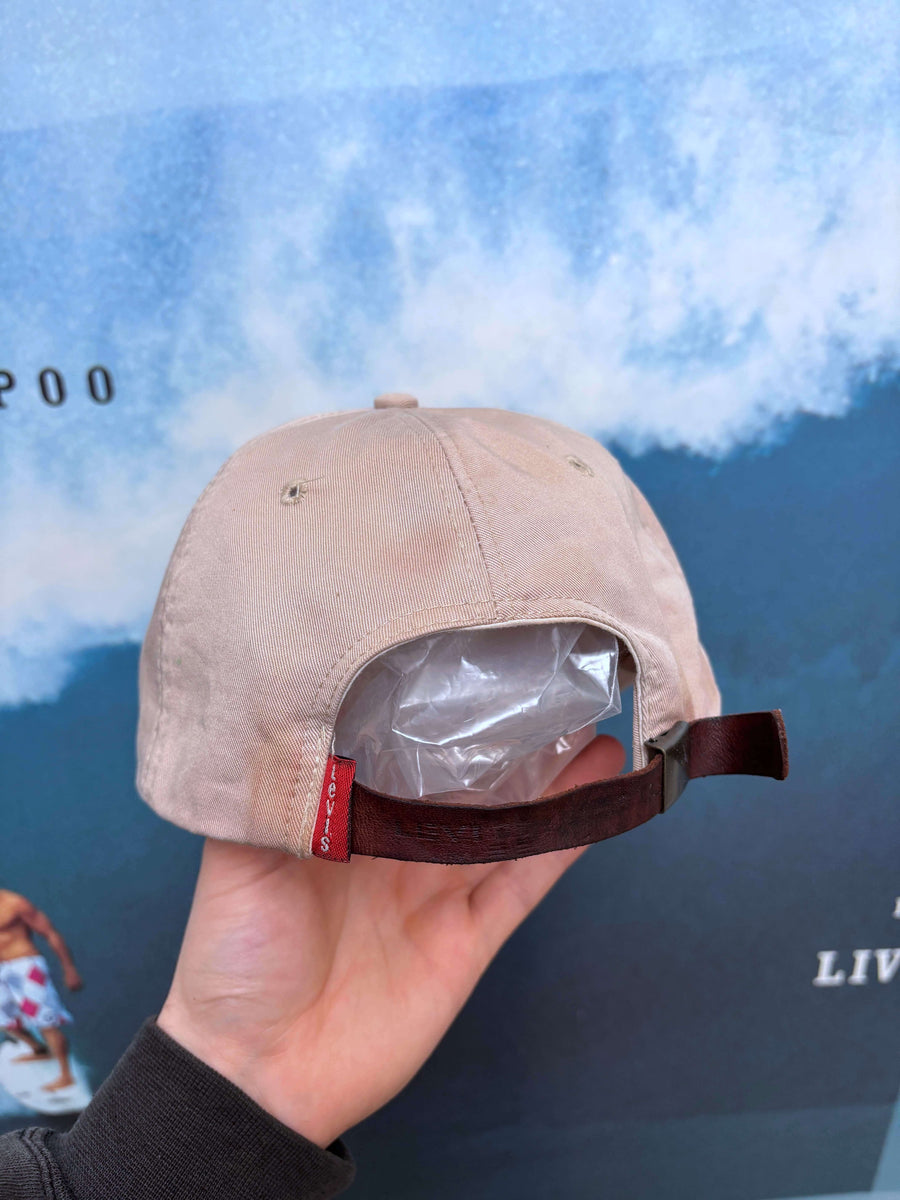 VINTAGE LEVIS SPELLOUT HAT