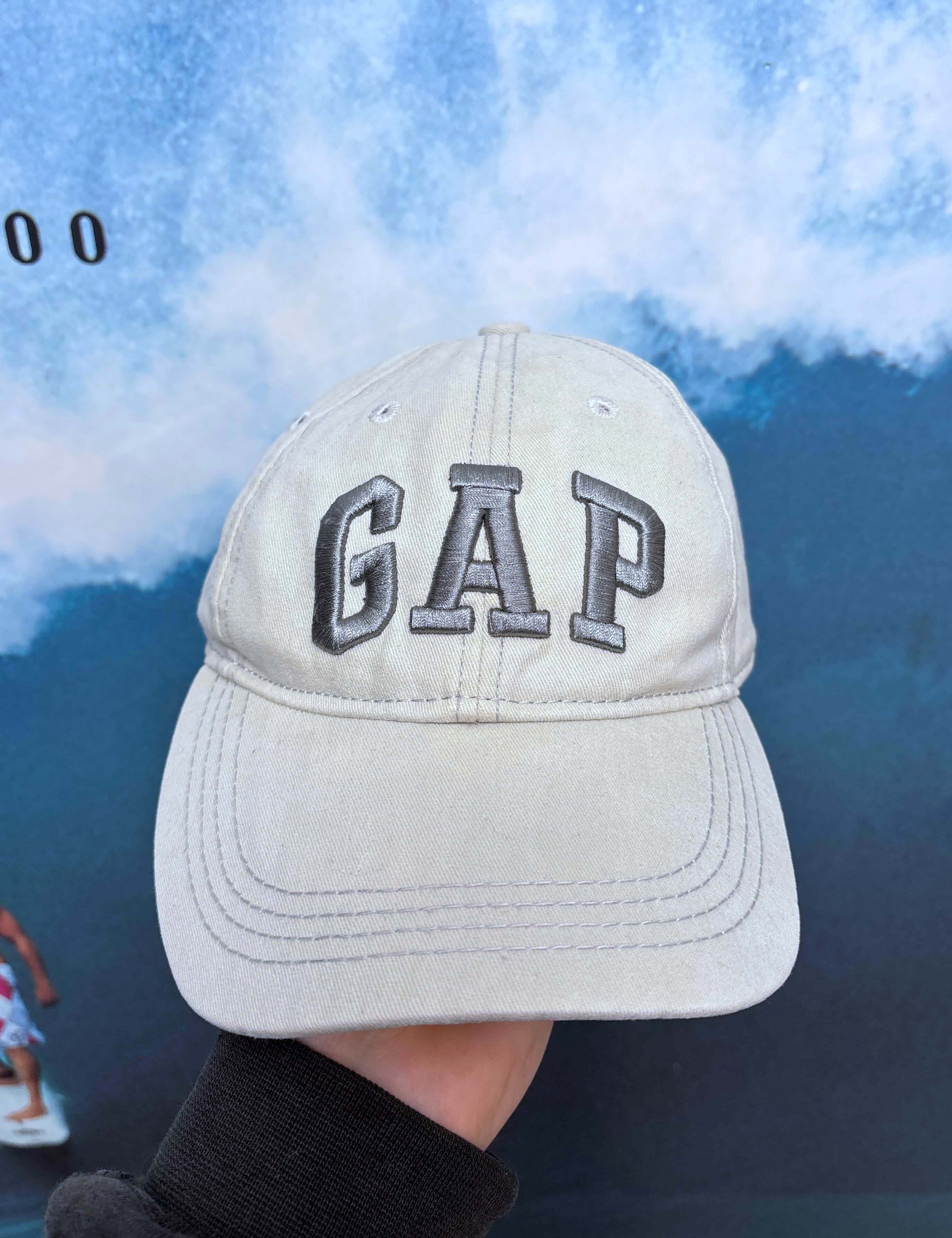 STAPLE GAP BIG SPELLOUT HAT