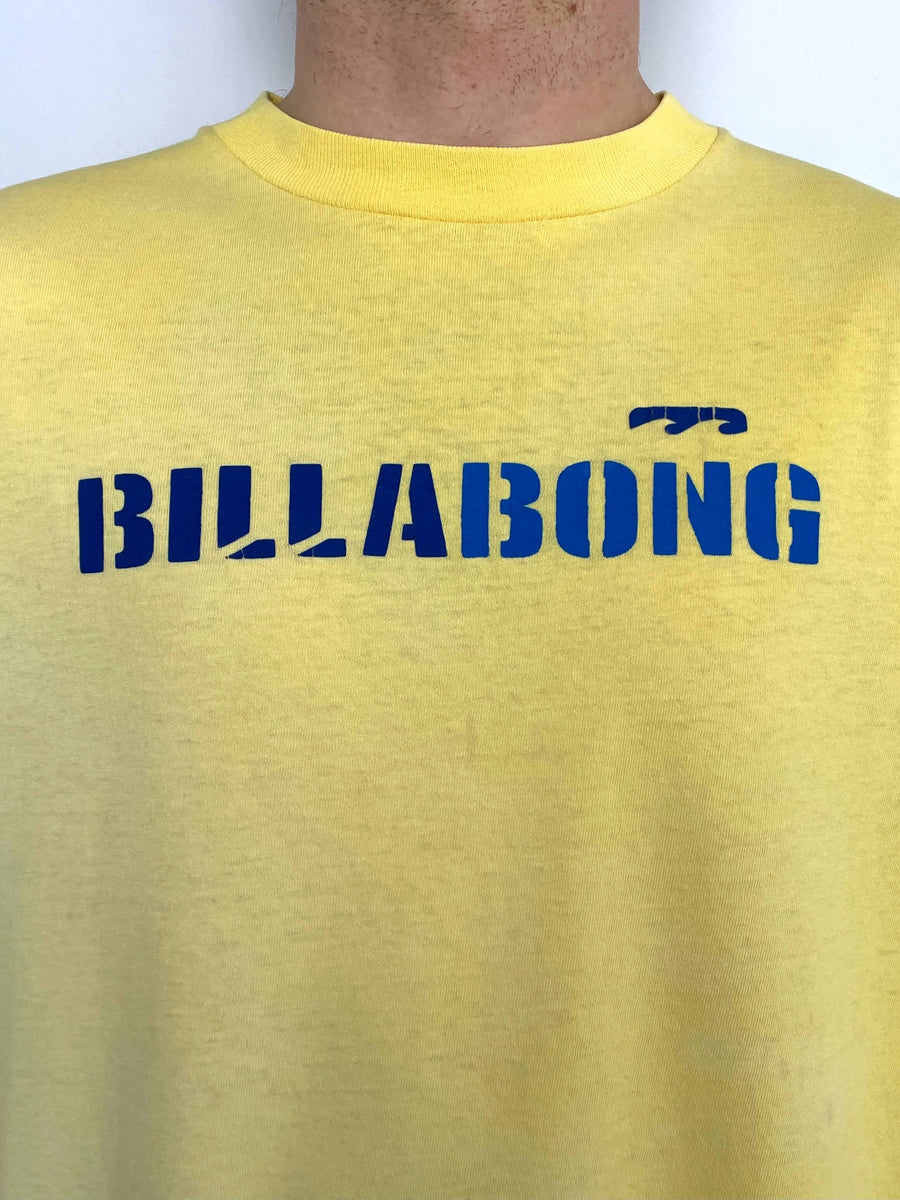 PALE YELLOW VINTAGE BILLABONG SPELLOUT TEE - L/XL