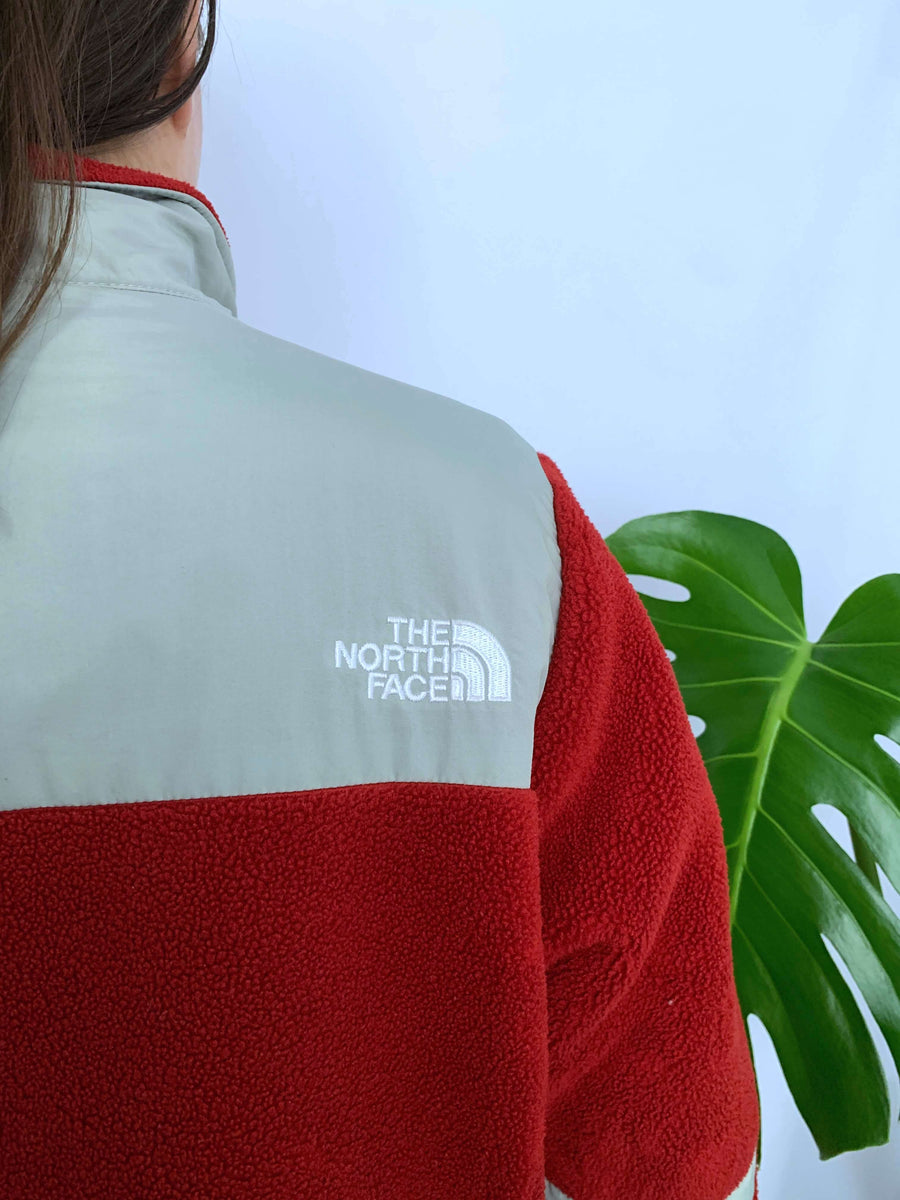 THE NORTH FACE FLEECE ZIP UP - 8